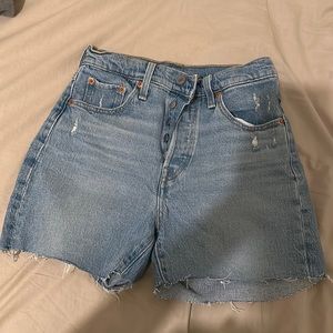 levi shorts